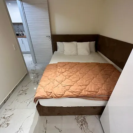 Apartment Blue Star #4 *
