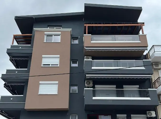 Blue Star #4 * Paralía